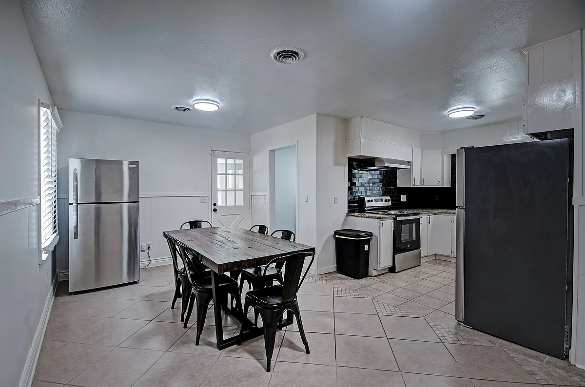 Building Photo - 5139 Sunnyvale Dr