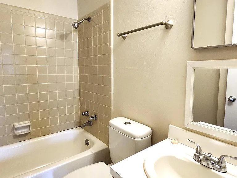 212 Maple Dr — Photo 9