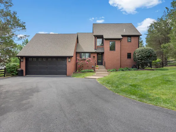 19990 Gleedsville Rd, Leesburg, VA 20175