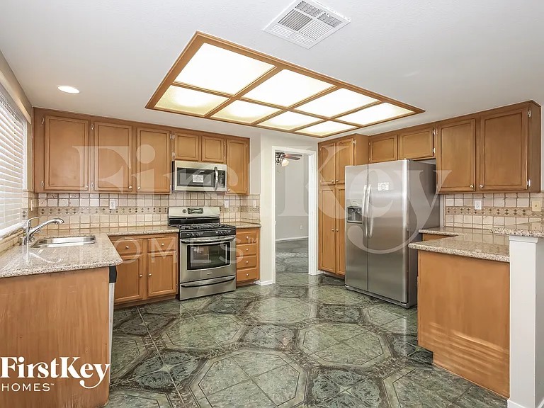 1455 Heather Ridge Rd — Photo 5