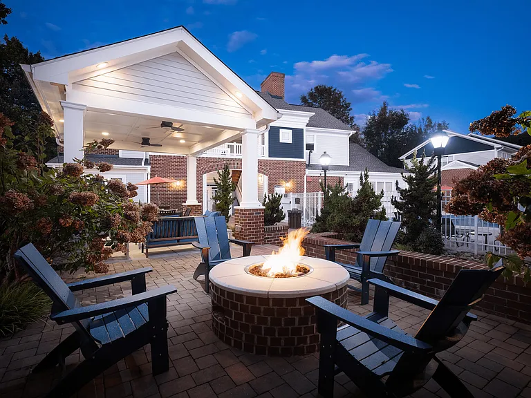 Firepit with Cozy Seating