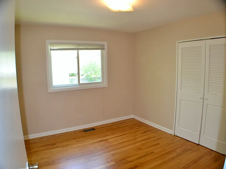 710 W Ridge Rd — Photo 9