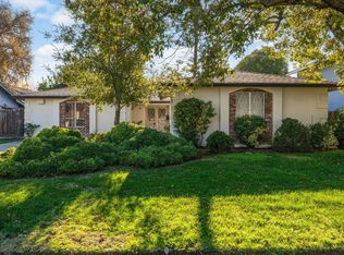 9140 La Riviera Dr, Sacramento, CA 95826