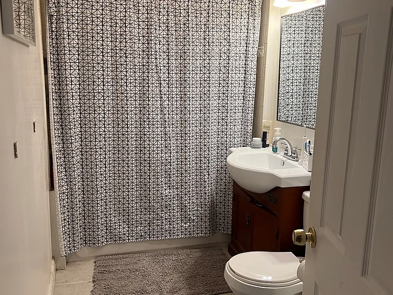 78 Plymouth St — Photo 13