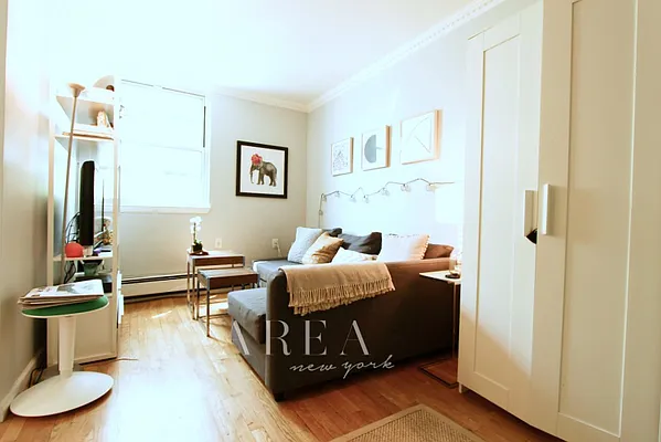 Rented by Area New York | media 8