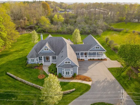 1030 North St, Tewksbury, MA 01876