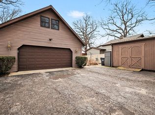 563 Waverly Rd, La Porte, IN 46350