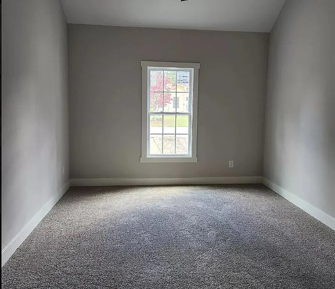 630 Casey Dr — Photo 15