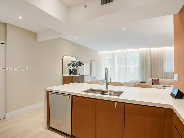 31 SE 5th St #3921 — Photo 59