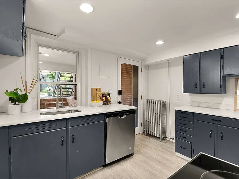 3333 18th St NW #B — Photo 14