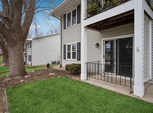 1240 49th St Unit 6, West Des Moines, IA 50266