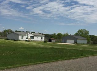 416 W Parmeter Rd, Ionia, MI 48846
