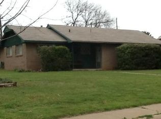 1504 S Miles Ave, El Reno, OK 73036