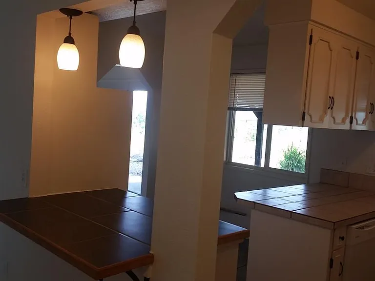 261 Amanda Ct — Photo 7