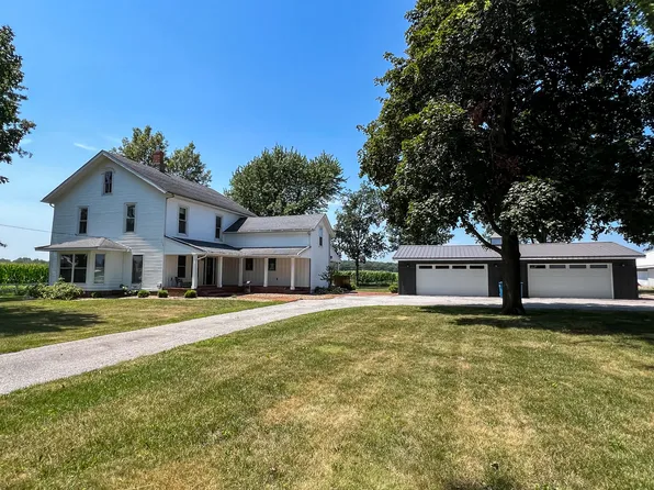 7052 S Long Ln, Union Mills, IN 46382