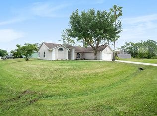 657 Dresden St NW, Palm Bay, FL 32907