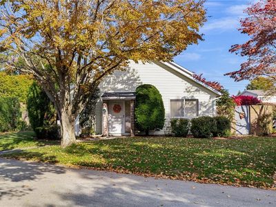 988 Brighton Way, Warwick, RI, 02886