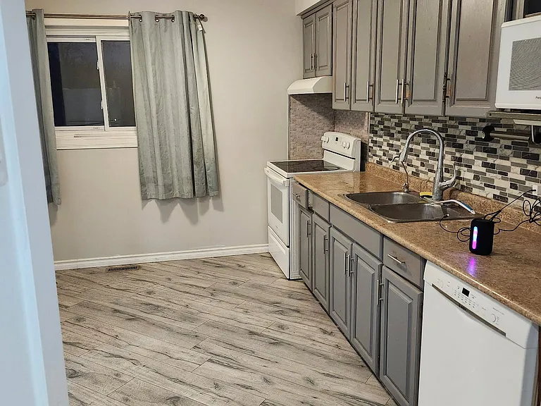 6 Wall Ct #MAIN — Photo 13