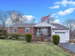 9 Harmon Rd, Waltham, MA 02452