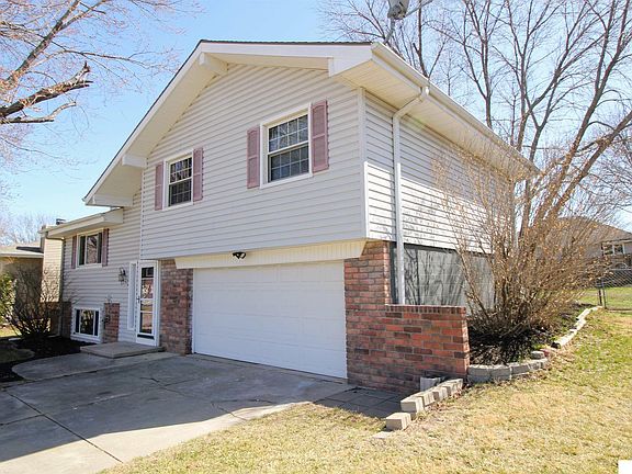 2nd image of 2751 Jane Ln