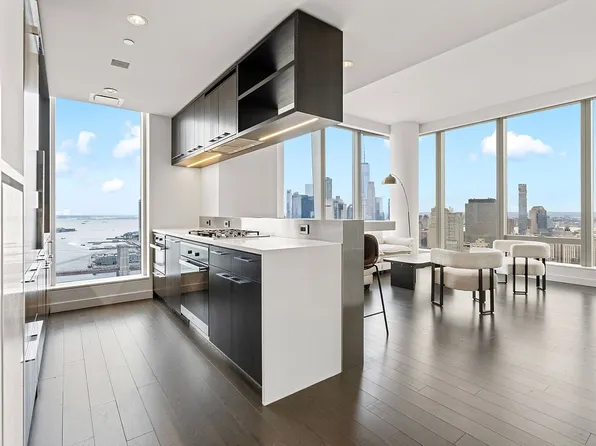 1 Manhattan Sq Unit 49L, New York, NY 10002