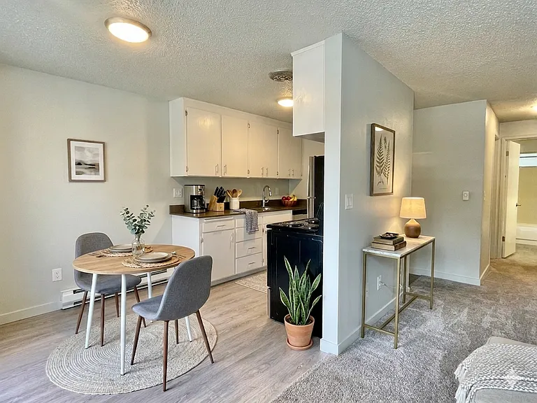 Timber Grove Apartments in Lynnwood, WA — Photo 4
