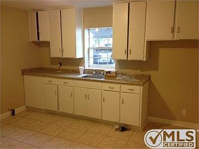 4th image of 1443 Melvin St