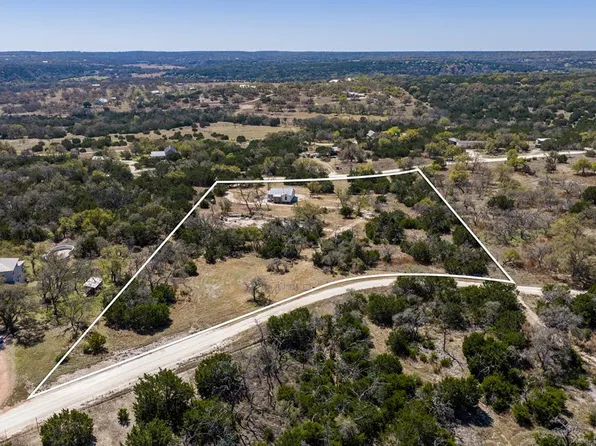 365 Lazy Hills Dr, Fredericksburg, TX 78624