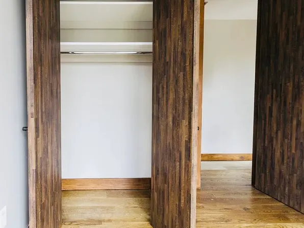 865 Willoughby Avenue image 6 of 13