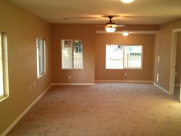 5th image of 2636 W Topeka St