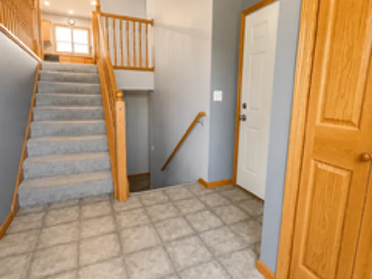 417 Woodhaven Ln — Photo 2