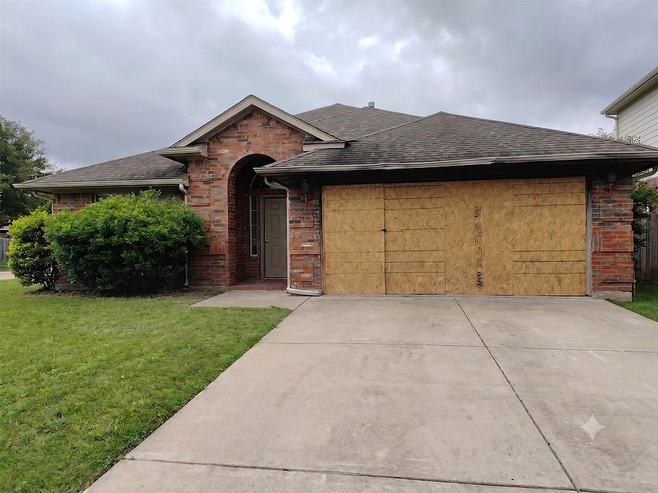 1st image of 8601 Lariat Cir