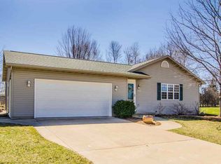 1848 S Quintin Ct, Appleton, WI 54915