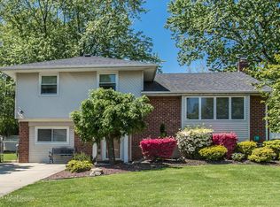 77 Richfield St, Plainview, NY