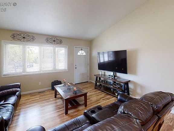 2nd image of 2705 Juniper St