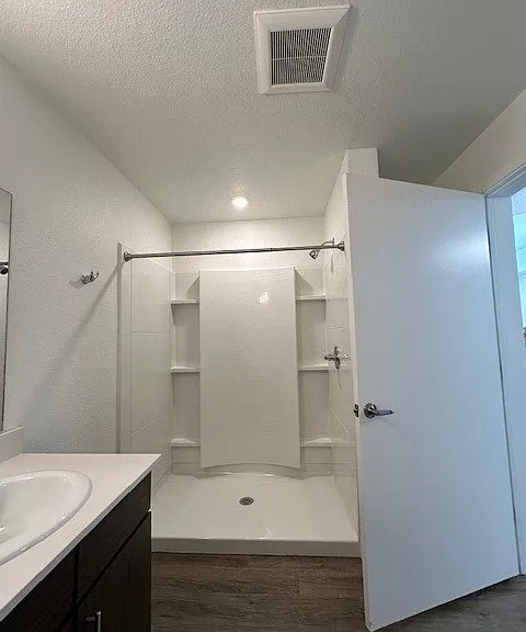 Krisana Apartments — Photo 41