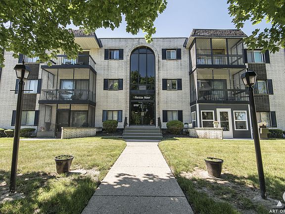 2nd image of 5707 129th St APT 2A