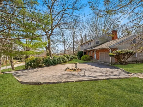 134 Winnapaug Rd, Westerly, RI 02891