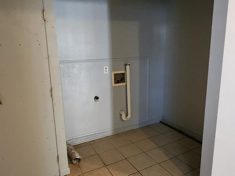 7040 Bunker Hill Rd — Photo 5