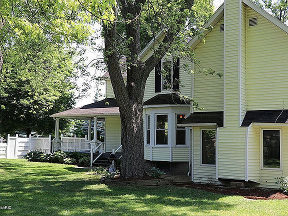 5th image of 1824 Boston St SE