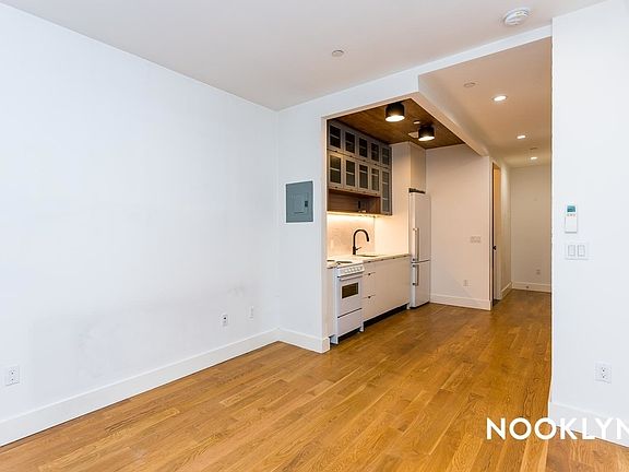 3rd image of 195 Sullivan Pl #3J