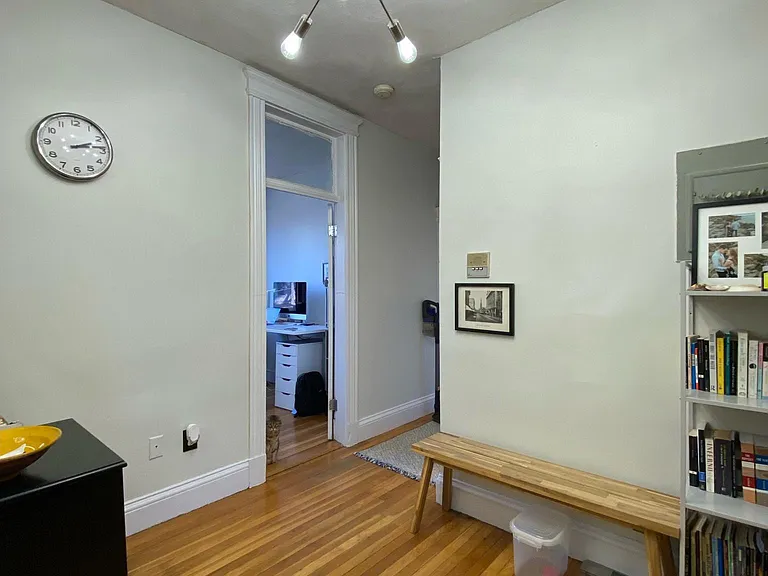86 Glenville Ave — Photo 5