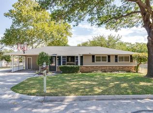 205 S Snyder Ave, Justin, TX 76247