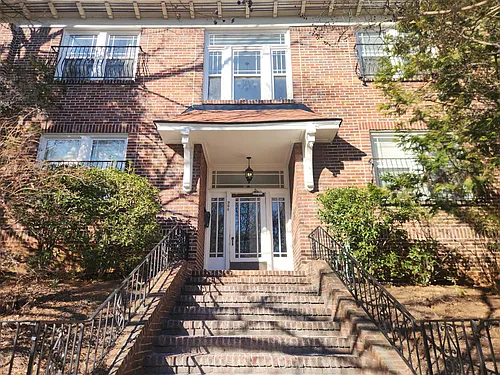 968 Saint Charles Ave NE #214 Photo 1
