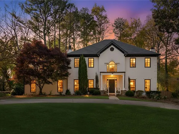 5460 E Idlewood Ln, Sandy Springs, GA 30327