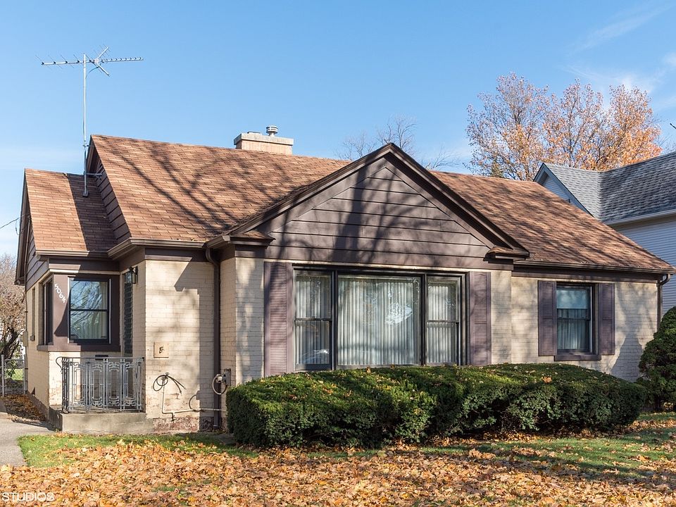 1st image of 5064 W Berwyn Ave