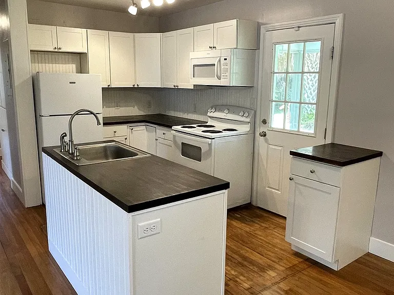 13 Solano Ave — Photo 4