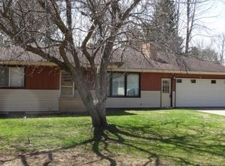 933 Maple Hill Rd, Wausau, WI 54403