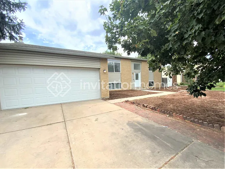 3147 S Ouray St — Photo 1