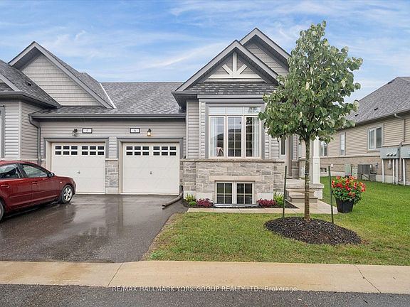 3rd image of 17 Lakewood Cres #6
